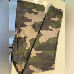 Camo XL by Aerie